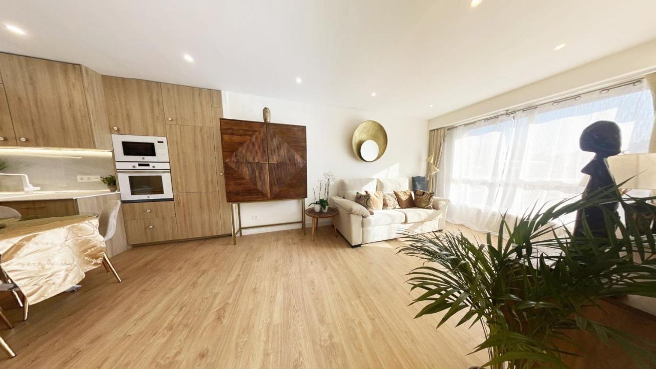 Miramar Luxurious Flat, 3 Double Rooms, Free Parking, Terrace, Completely New San Sebastián Zewnętrze zdjęcie