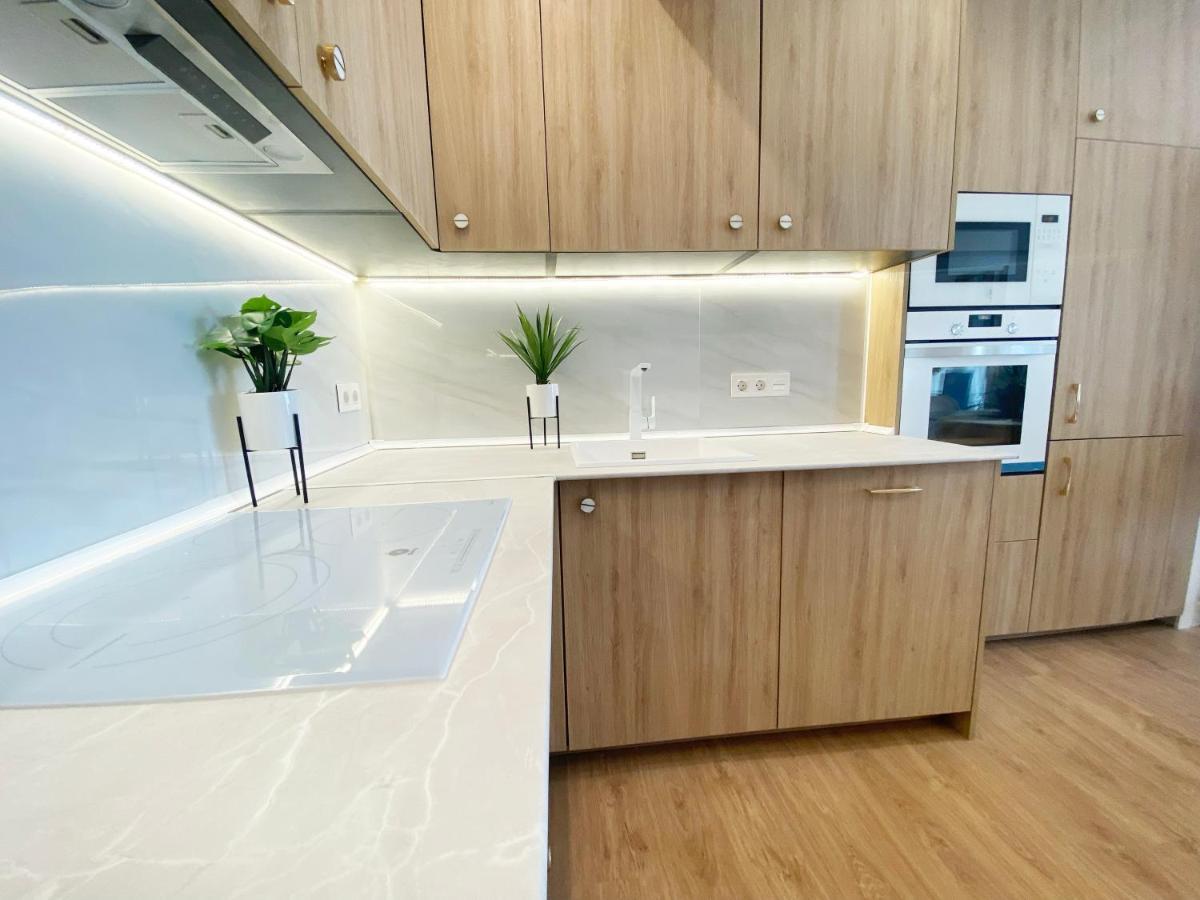 Miramar Luxurious Flat, 3 Double Rooms, Free Parking, Terrace, Completely New San Sebastián Zewnętrze zdjęcie