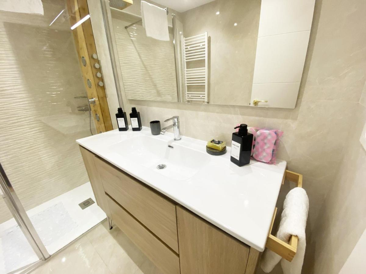 Miramar Luxurious Flat, 3 Double Rooms, Free Parking, Terrace, Completely New San Sebastián Zewnętrze zdjęcie